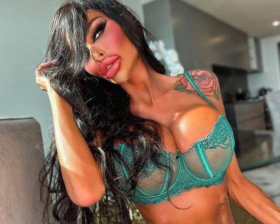 Tara Jayne McConachy bio