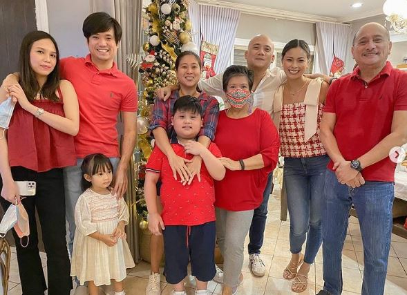 Timmy Llana with his family members