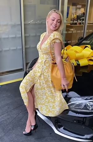 Willow Sias got brand new Mercedes car