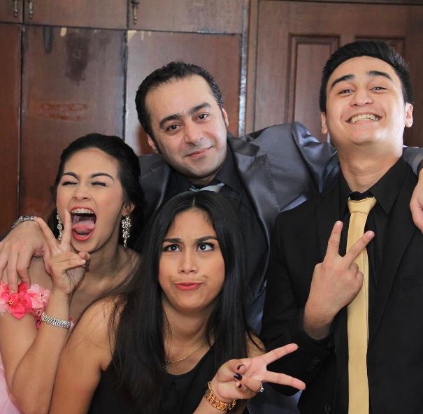 Zeinab and her friends