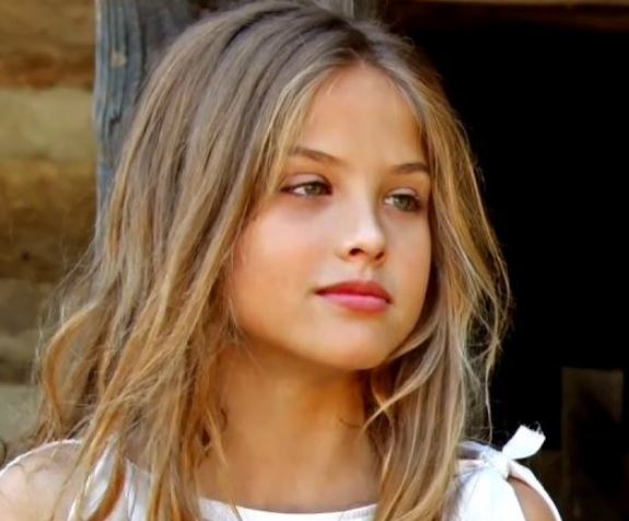 An old photo of Dannielynn