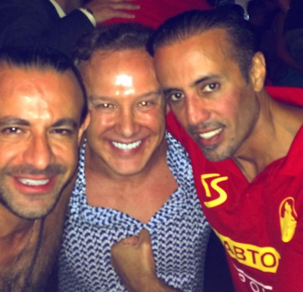 An old photo of Lenny with his friends