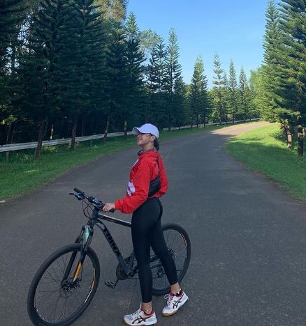 Analain Salvador likes cycling