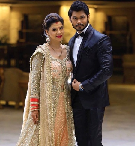 Avinash Dwivedi Wife, Marriage & Girlfriend Name (Relationships)