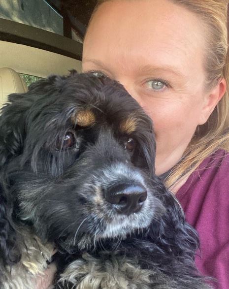 Carrie James has a pet dog