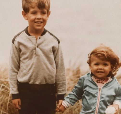 Childhood photo of Katrina with her brother Stephen Hodgson