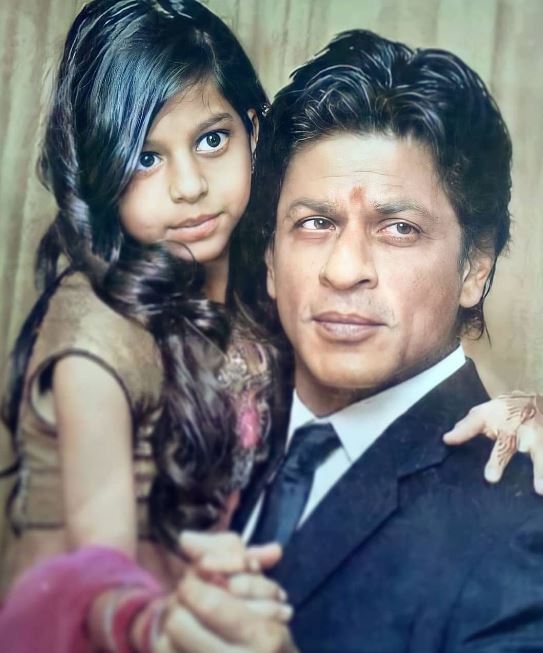 Childhood photo of Suhana with her dad Shah Rukh Khan