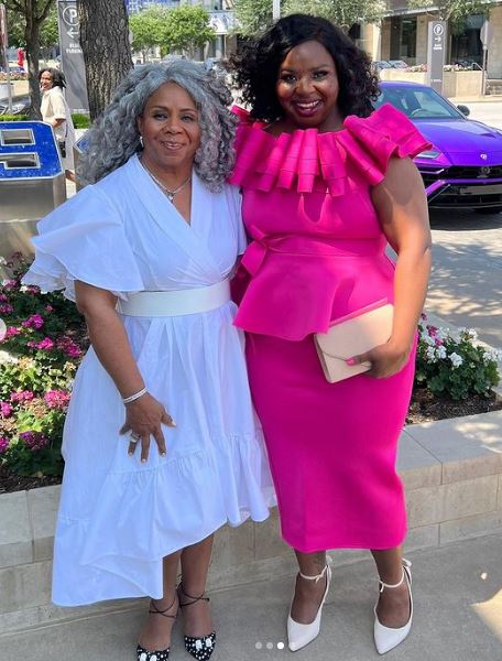 Cora with her mother Serita Jakes