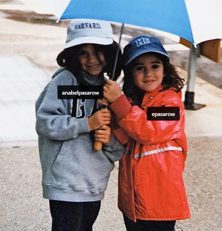 Emma Pasarow childhood picture with her sister named Anabel Pasarow