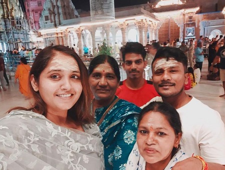 Kajal Raghwani Family (Nationality & Caste)