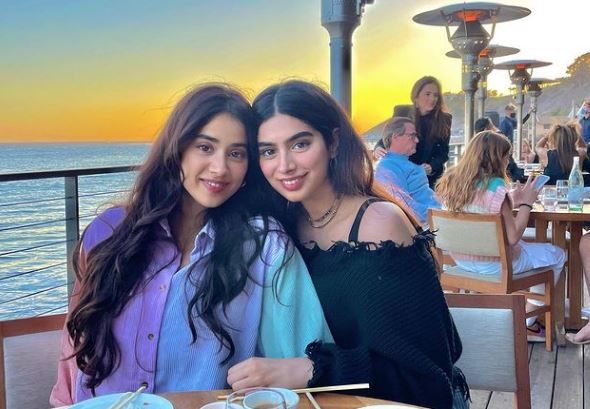 Khushi Kapoor and her sisters