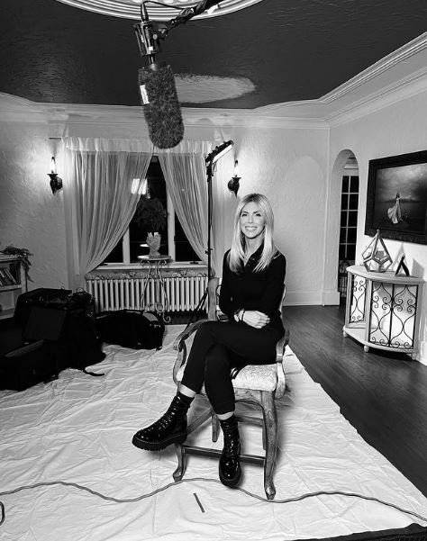 Melissa Hutchinson is a photographer