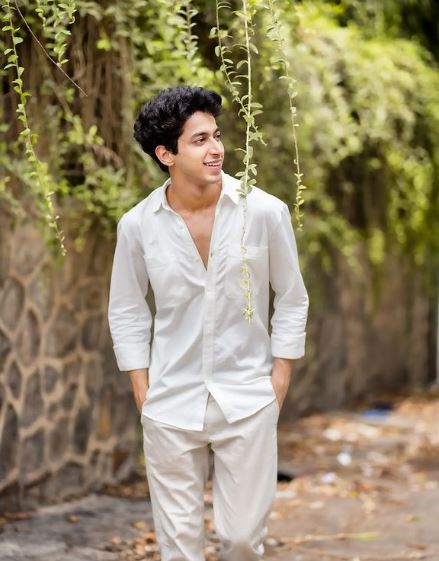 Mihir Ahuja wiki
