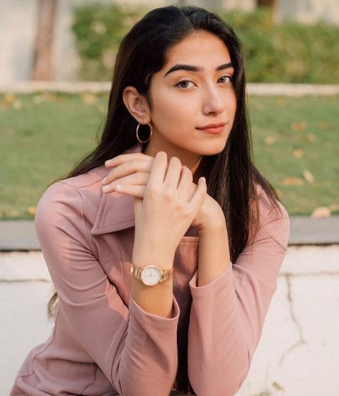 Nazila Sitaishi wiki