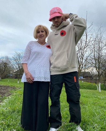 Oleh Psiuk with his mother Stefania