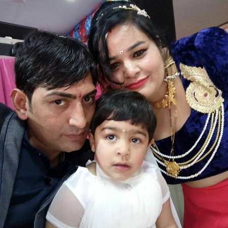 Rahul Bhatt Wife, Girlfriend Name & Relationships