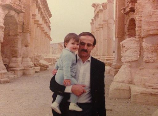 Sarah Abo old image with her dad