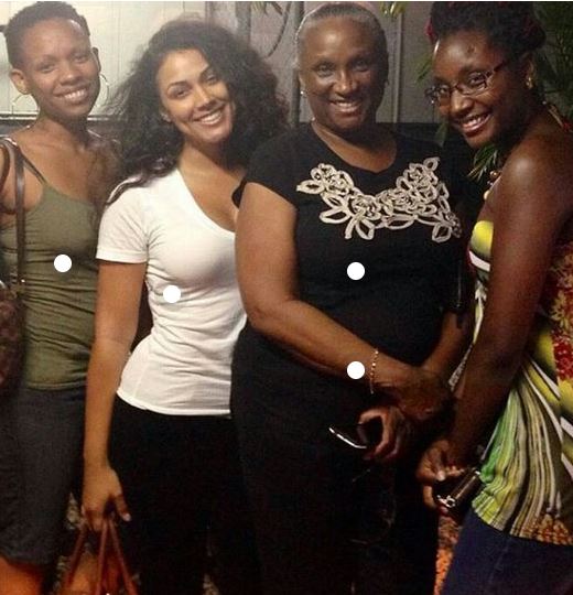 Shantel Jackson with her mother and two sisters
