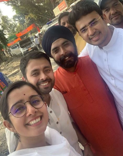 Tajinder Bagga and his friends