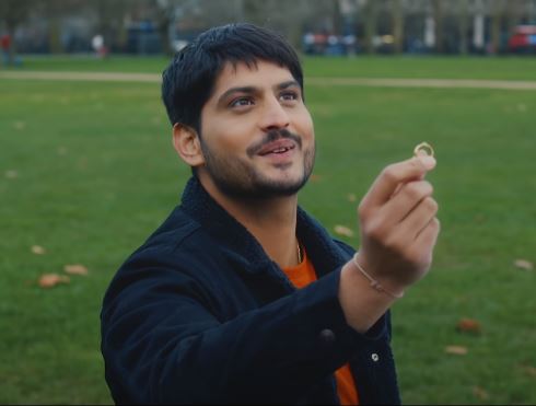 The role of Akaal is played by Gurnam Bhullar