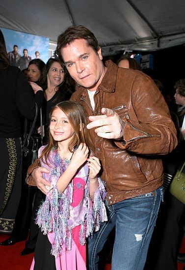 Young Karsen and her father Ray Liotta