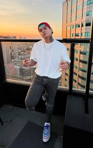 Zeus Collins height