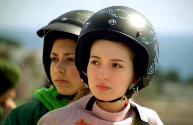 Actors María Valverde and Letizia Ciampa