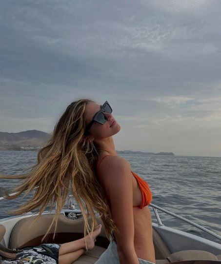 Alessia Rovegno is a traveler