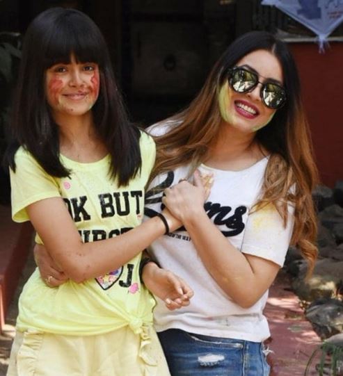 Aryana Chaudhry loves to play holi