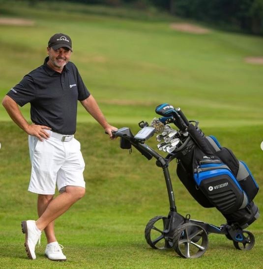 Billy Foster is a caddie