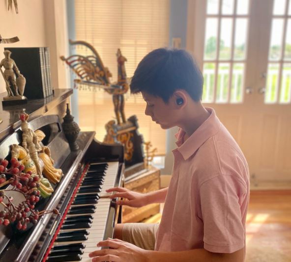 Bryce Eusebio can play Piano