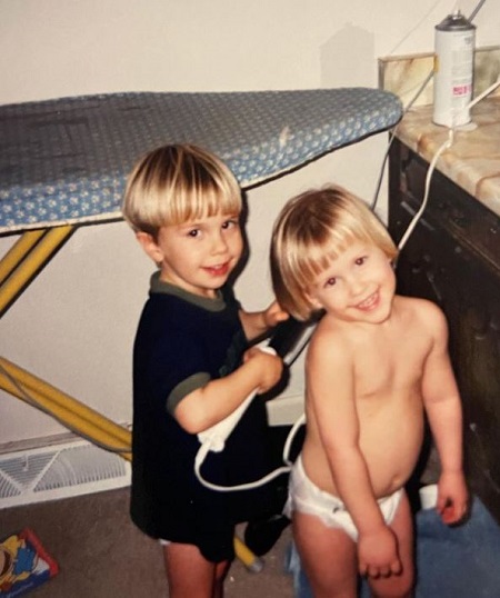 Chase Chrisley childhood picture with his younger sister