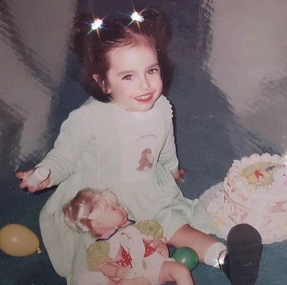 Childhood photo of Yrma
