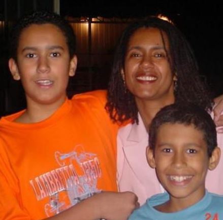Eliane with her kids