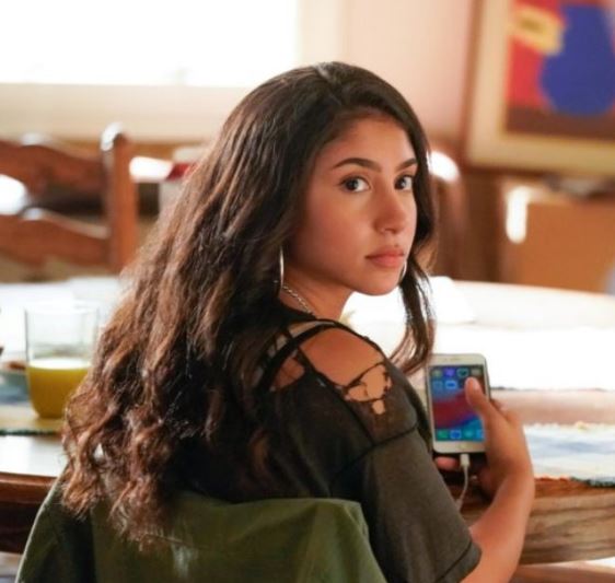 Isabella played the role of Pilar Salazar in Love, Victor