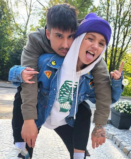 Julien with Julia Beautx