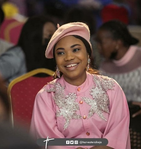 Mercy Chinwo Wikipedia, Biography (Early Life & Education)