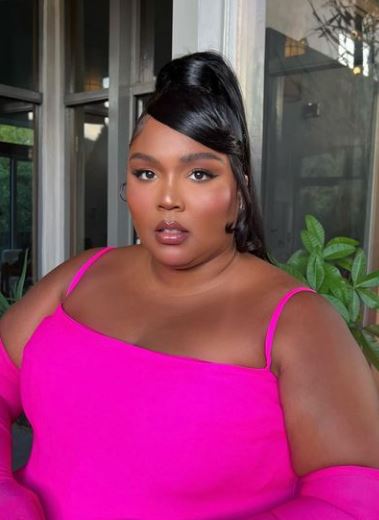 Myke's girlfriend Lizzo
