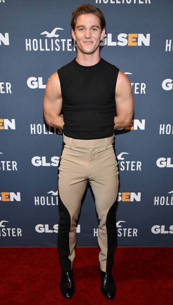 Nico Greetham height