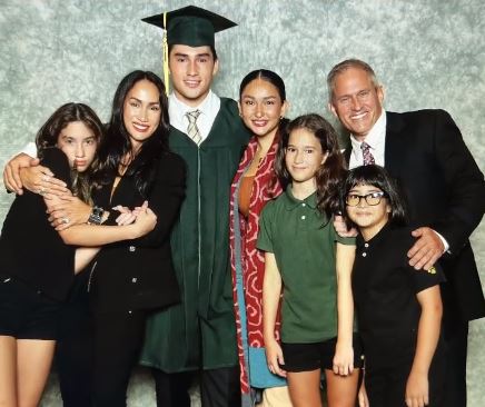 Poturnak with her family