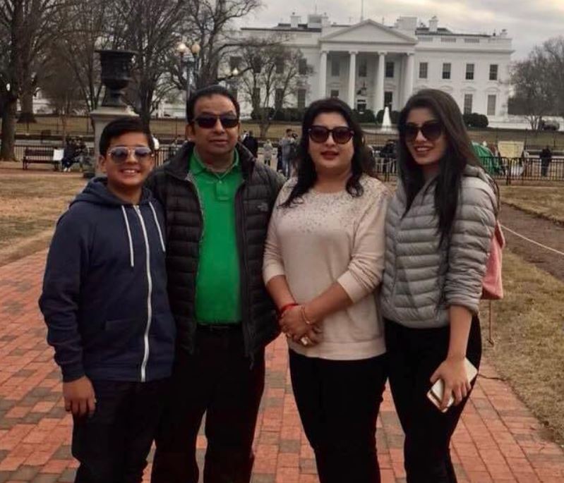 Priyanka Rani Joshi with her mother father and brother