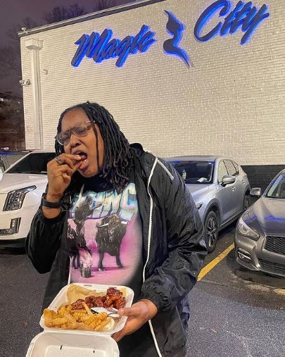 Remi Burgz is a foodie