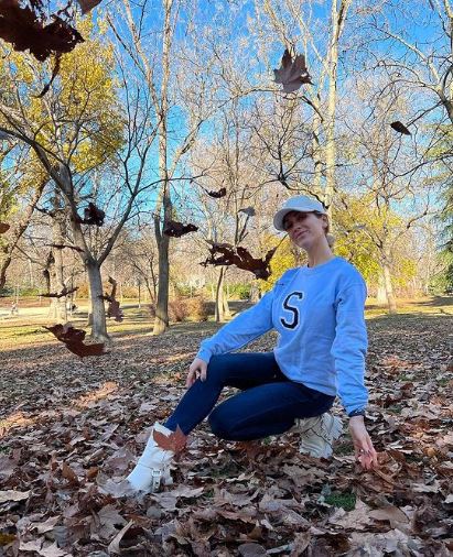 Sofia Balbi likes traveling