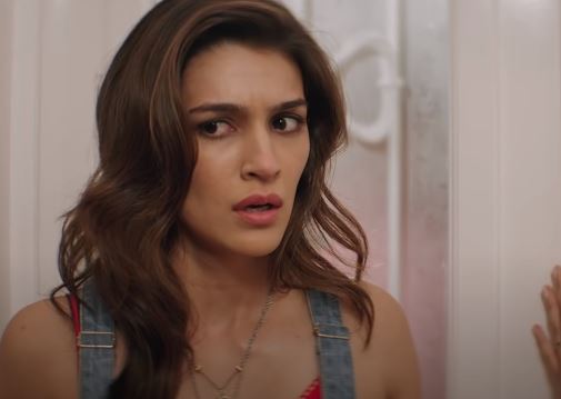 The female main character is acted by Kriti Sanon
