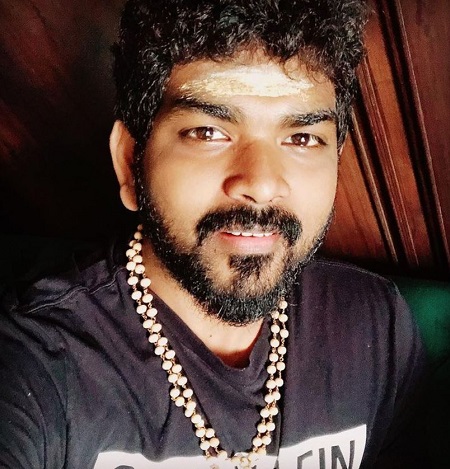 Vignesh Shivan Wiki & Bio (Biodata, Height)