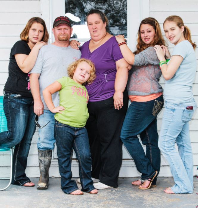 Alana with her family