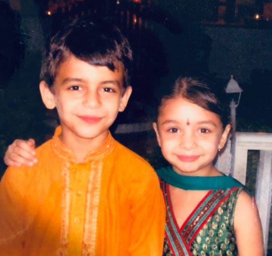 Childhood photo of Zoish with her brother Zohr Irani