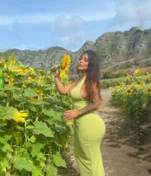 Dana Alotaibi was a traveler