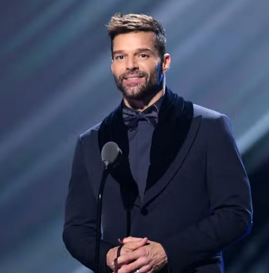 Dennis Yadiel Sanchez dated Ricky Martin