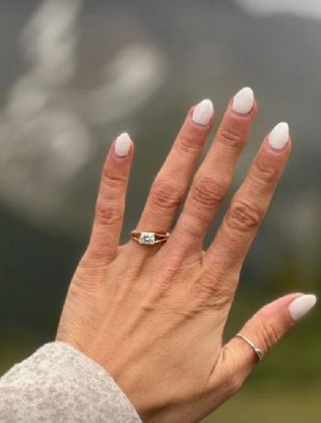 Elite White engagement ring